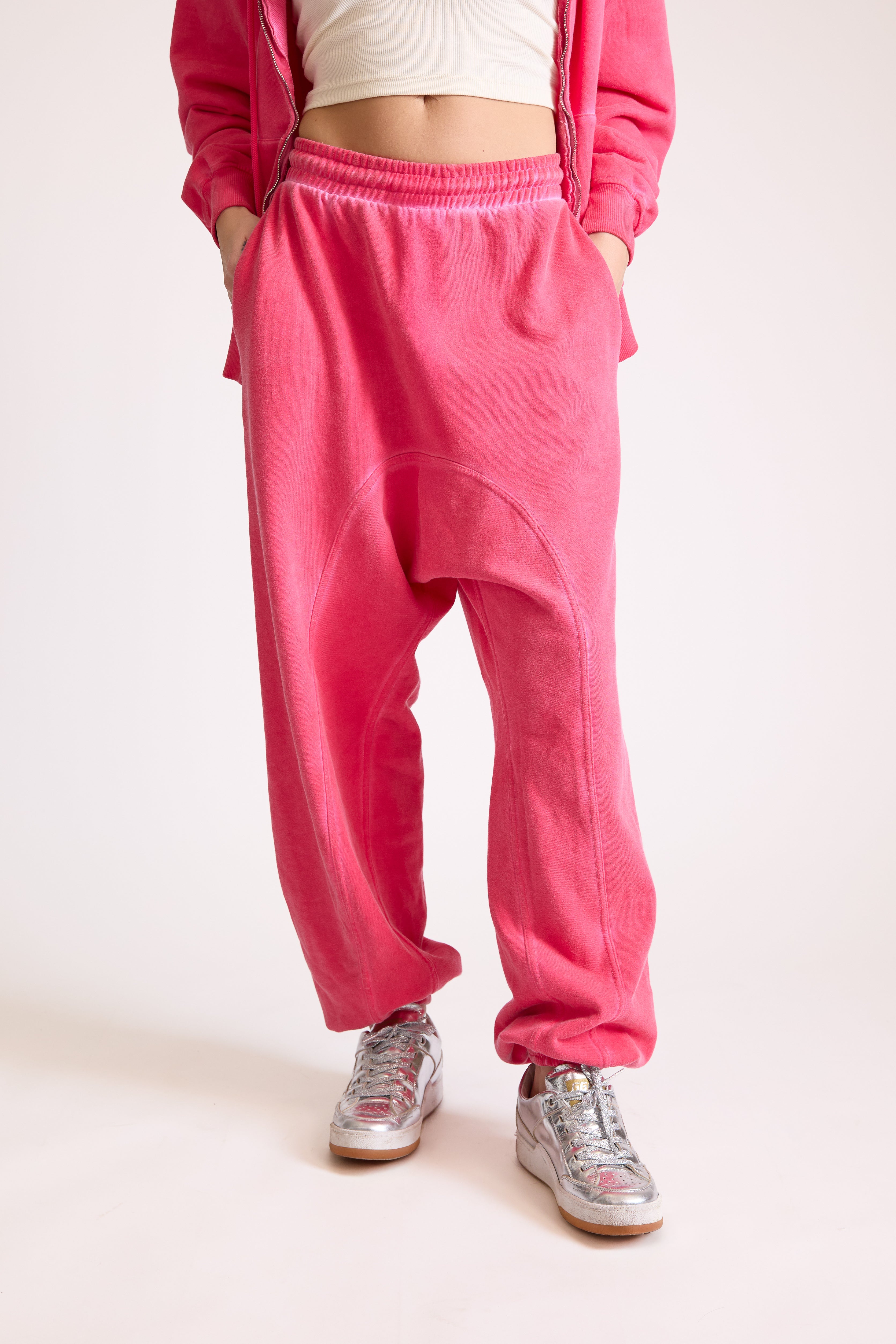 BLACKOUT DROP-CROTCH PANTS – Drop crotch trousers
