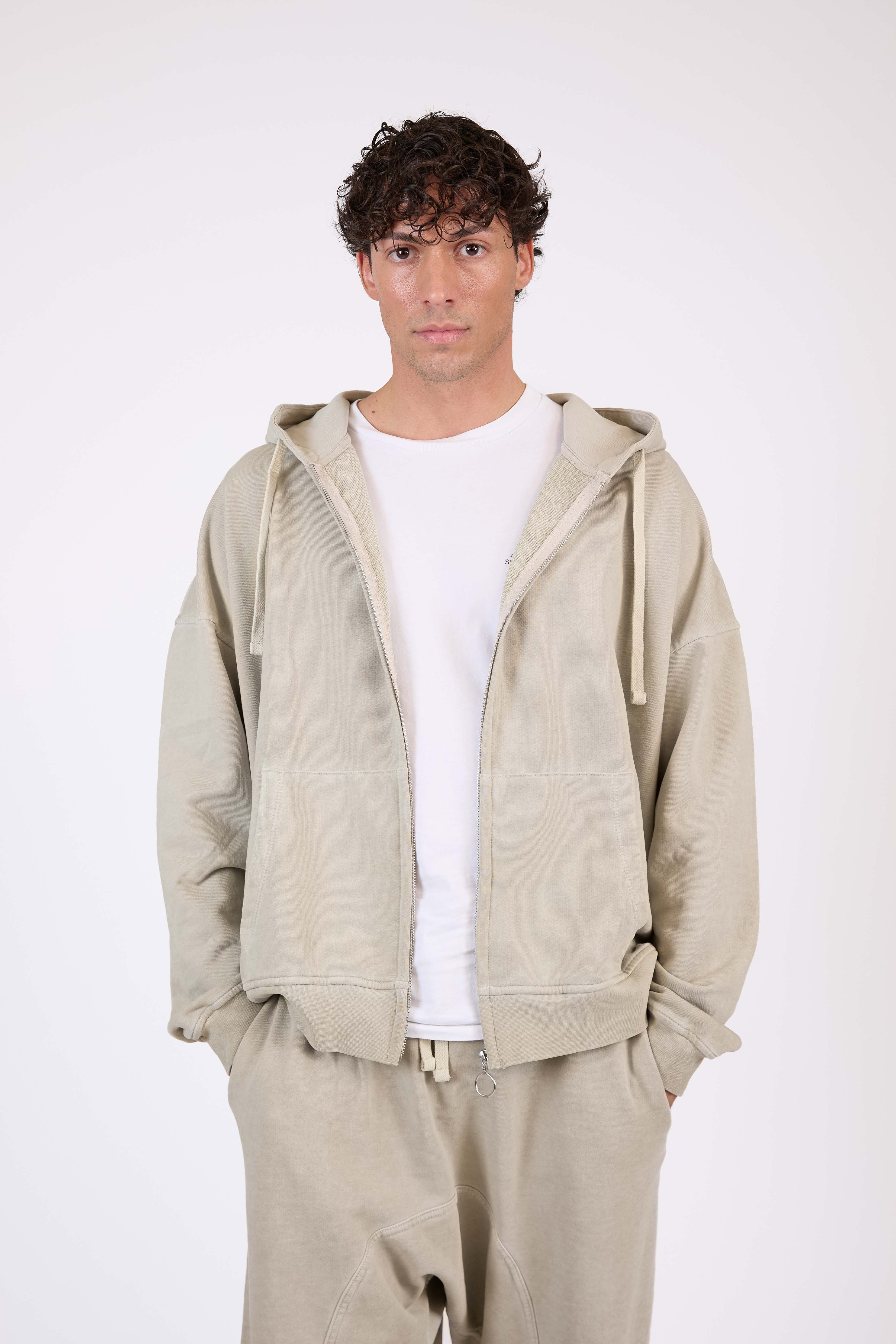 BLACKOUT ZIP-UP HOODIE – Zip-up hoodie