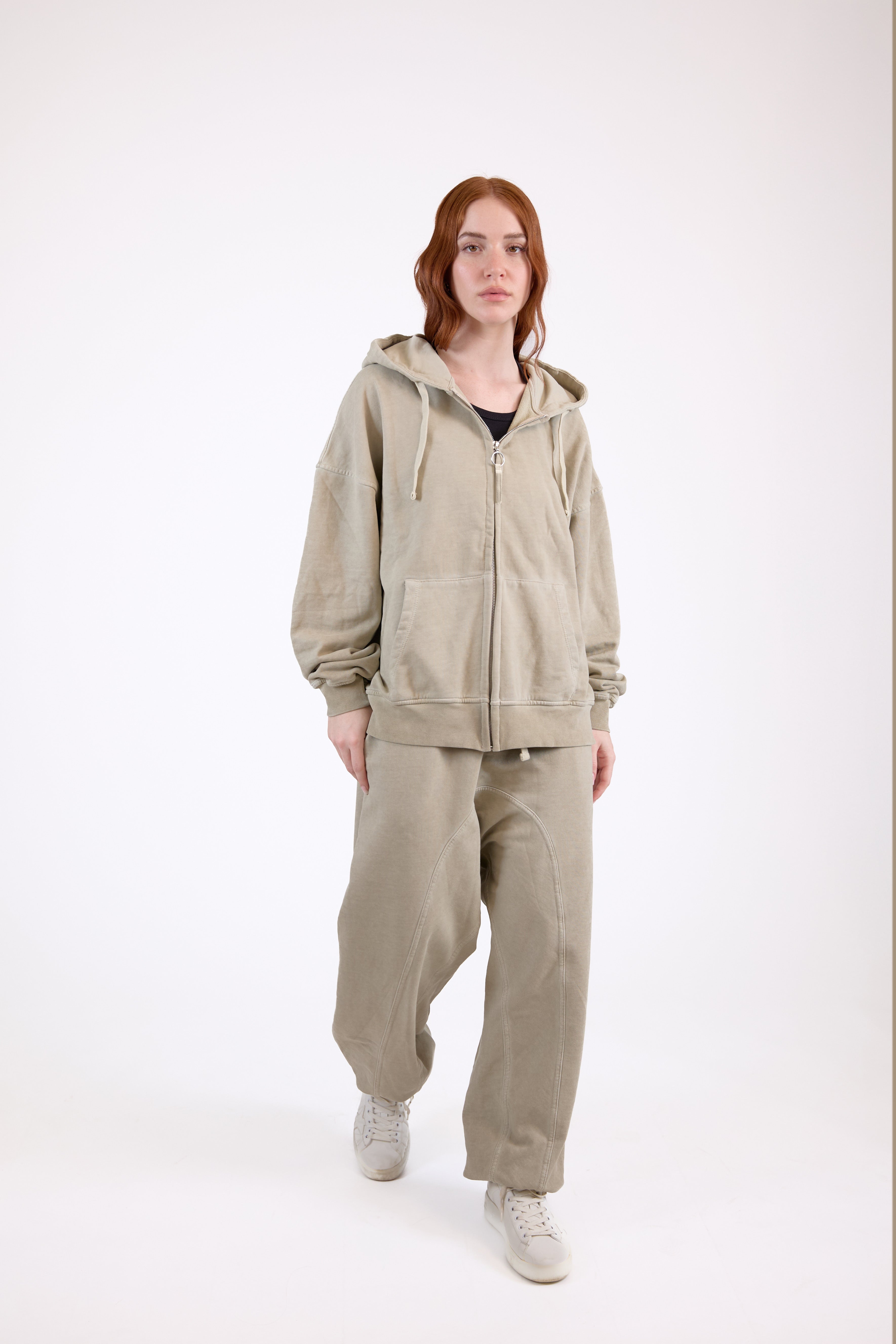 BLACKOUT ZIP-UP HOODIE – Zip-up hoodie