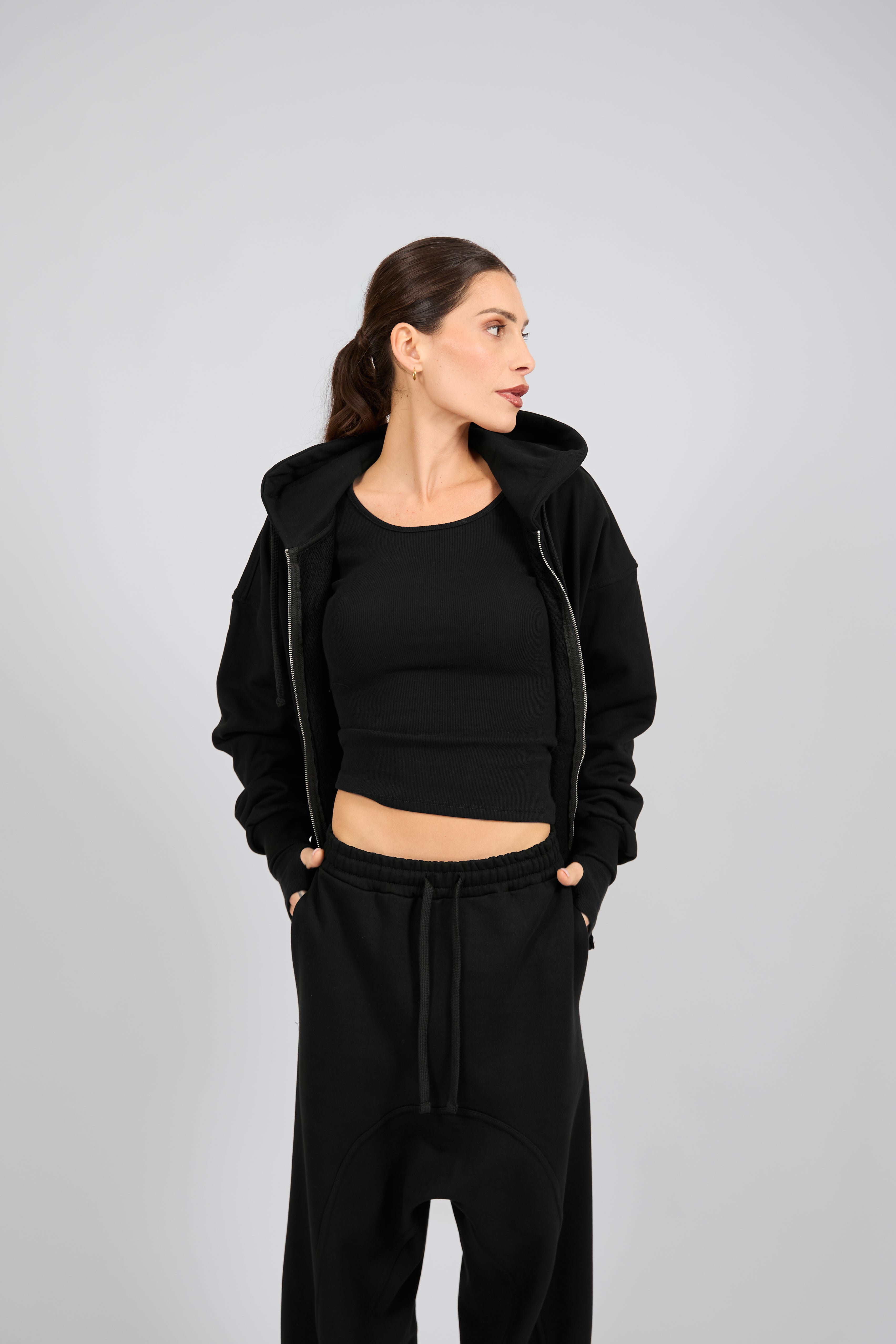 BLACKOUT DROP-CROTCH PANTS – Drop crotch trousers 